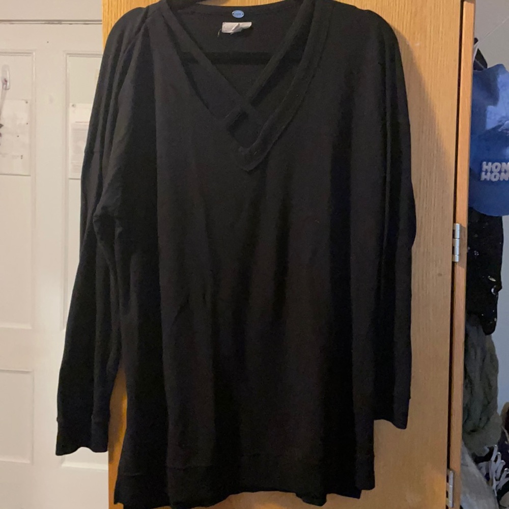 Women’s black long sleeve blouse